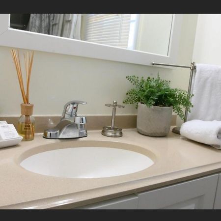 Great 2 Bedroom Condo,Free Parking,Easy Commute. Irvington Exterior photo